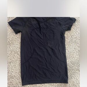 black lululemon swiftly tech size 2